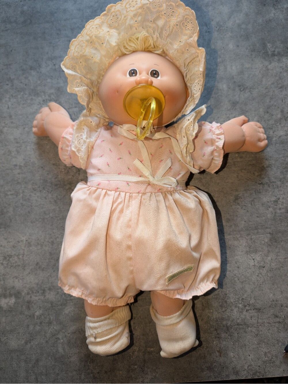 Vintage 1980s Coleco Cabbage Patch Kids Preemie Baby Doll Brown Eyes Pacifier